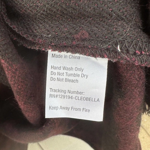 Cleobella Burgundy Sevigny Capelet Poncho Cape Wrap Tassels OSFM - Picture 9 of 13